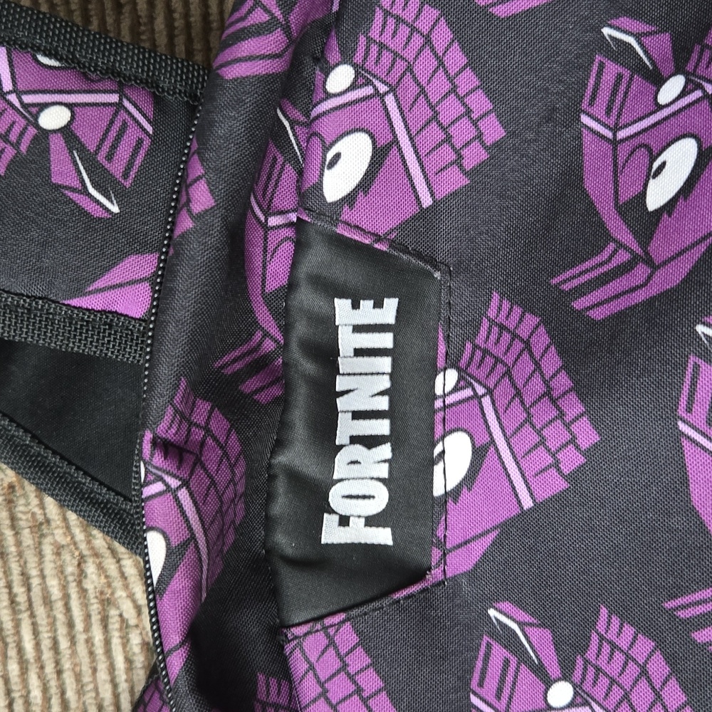 Fortnite Purple Llama Backpack - Picture 3 of 3